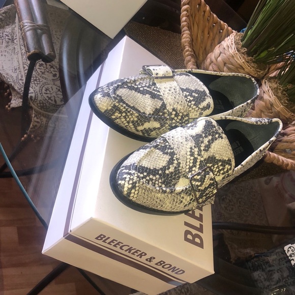 Bleecker and Bond Snakeskin Loafer - Picture 2 of 8